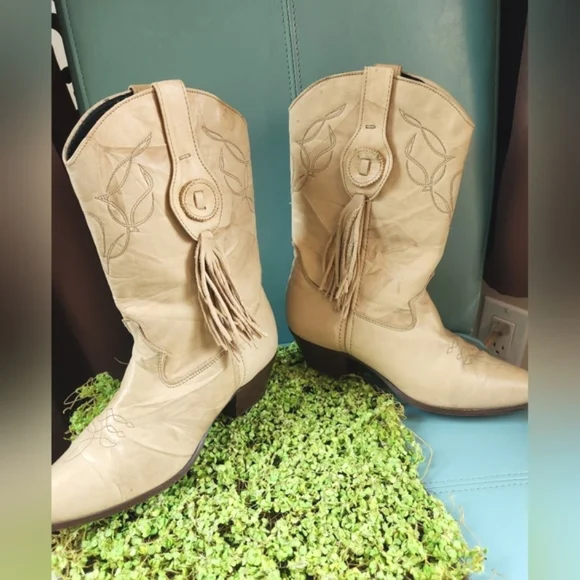LAREDO 80's Vintage Tan Cream Retro Leather Western Fringe Cowboy Girl Boots 9M - Picture 3 of 16